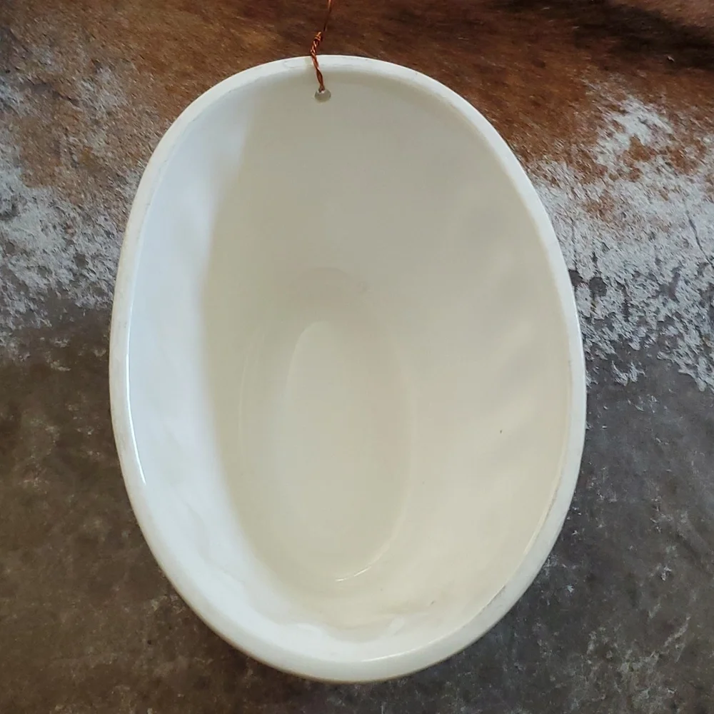 Vintage Mold - Picture 2 of 3